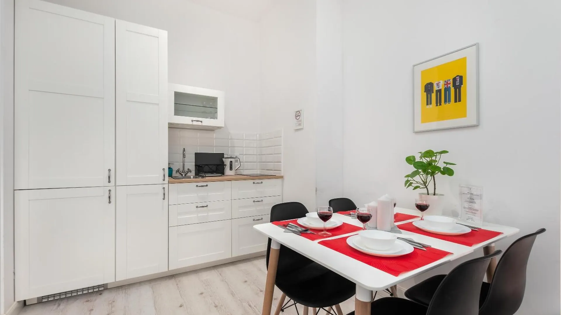 Apartman Palm Aparts Varsó Lengyelország