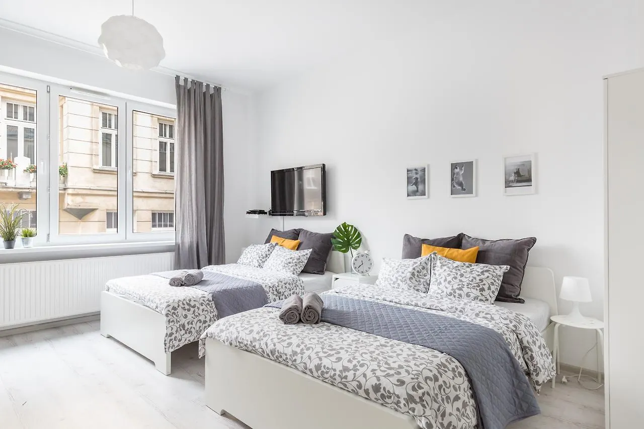 Apartman Palm Aparts Varsó
