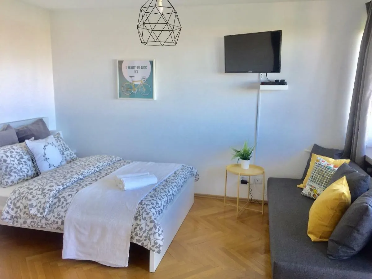 Apartman Palm Aparts Varsó
